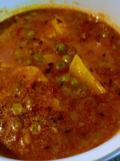 আলু মটর কারি (aloo matar curry recipe in Bengali) রেসিপির প্রধান ছবি