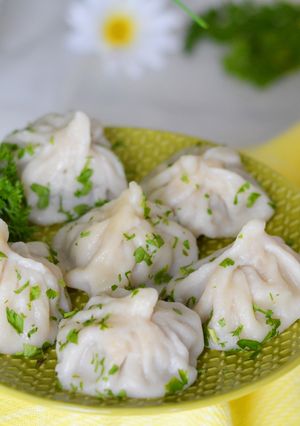 Zdjęcie przepisu Chinkali czyli gruzińskie pierogi z mięsem.
