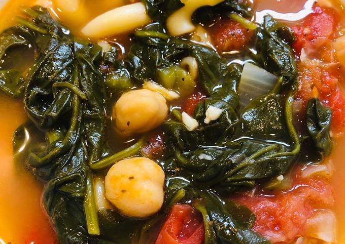 Recipe of Any-night-of-the-week Easy Spinach ~ Garbanzo Soup 🥣