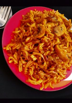 عکسی از دستور ماکارونی با قارچ