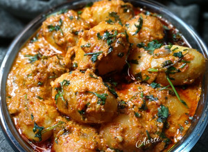 A picture of Kashmiri Dum Aloo.