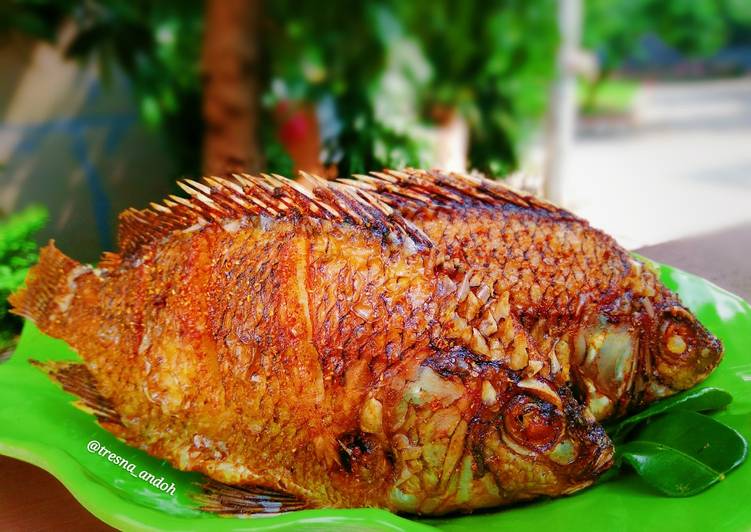 Bumbu meracik Goreng Ikan Mujair Lezat
