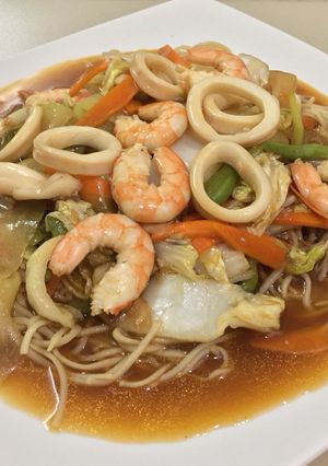 Hình của món Mì sốt hải sản.