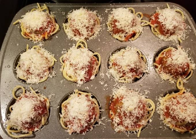 How to Prepare Ultimate Spaghetti &amp; meatball birdsnest bites