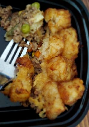 A picture of Tatertot Casserole.