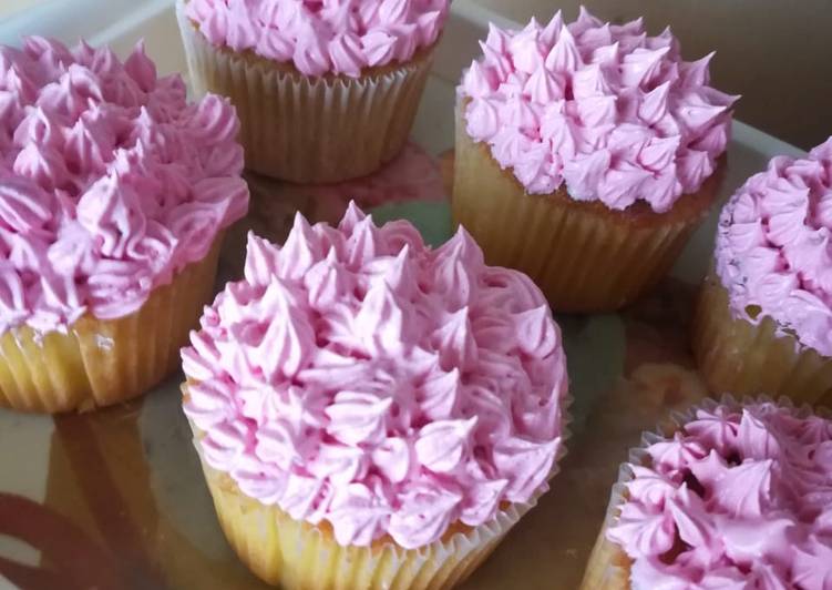 Steps to Prepare Quick Vanilla cupcake with icing