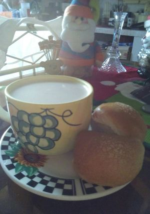 Una foto de Desayuno sencillo para iniciar el día ☕