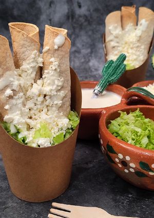 Una foto de 💥 TAQUITOS DORADOS EN AIRFRYER 💥