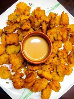 મિક્સ ભજીયા (Mix Bhajiya Recipe In Gujarati) રેસીપી મુખ્ય ફોટો