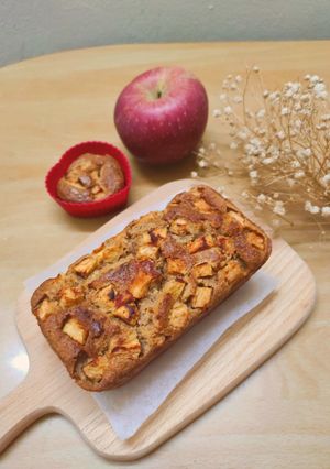 Hình của món Bánh táo quế yến mạch (Apple cinamon oat bread).