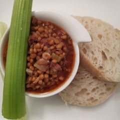 A picture of Italian Sausages in Lentil sauce.