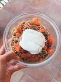 Spaghetti integrales con champiñones, salmón ahumado y mozzarella