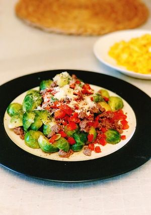 紅椒牛碎孢子甘藍 的食譜成品照片