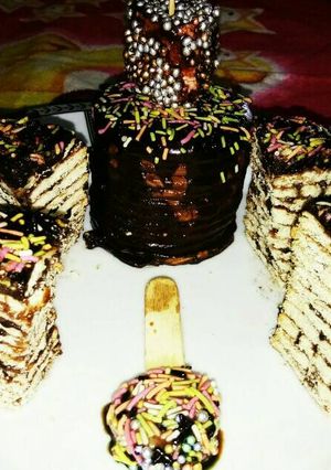 A picture of Mariegold biscuit ka cake.