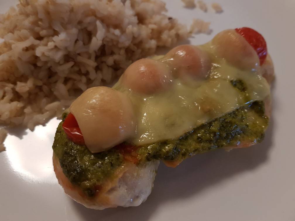 Pestós csirkemell recept recept fotó