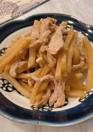 榨菜炒肉絲 的食譜成品照片