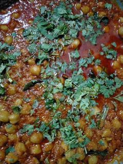 છોલે મસાલા(Chole Masala Recipe in Gujarati) રેસીપી મુખ્ય ફોટો