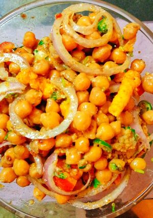 A picture of Mix Chana Chat.