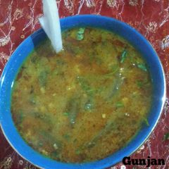 A picture of Sindhi kadi.
