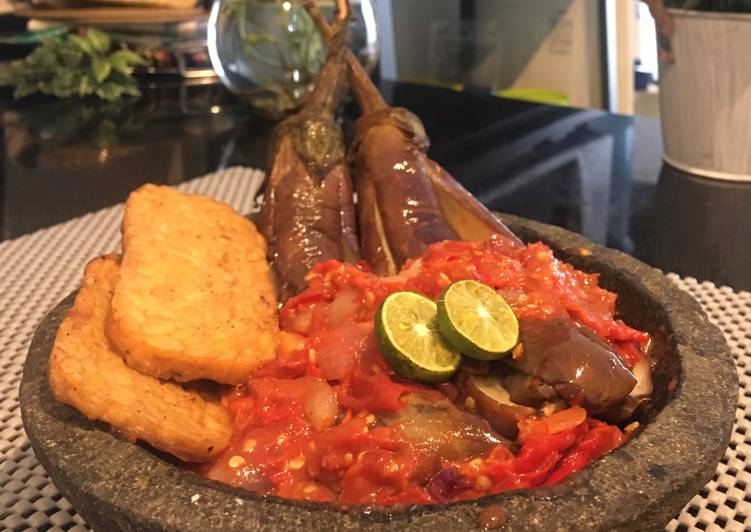 Sambel terong/ terong penyet