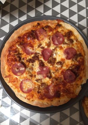 Foto resep Pepperoni pizza saus bolognese