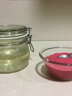 Una foto de Helado de frambuesa (thermomix)