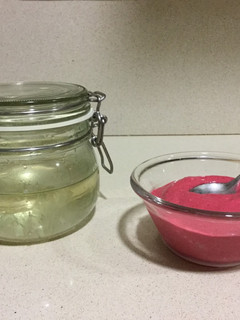 Una foto de Helado de frambuesa (thermomix)