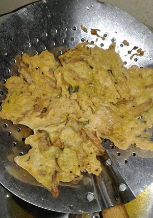 Foto resep Peyek teri enak gurih simpel