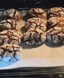Galletas craqueladas de brownie