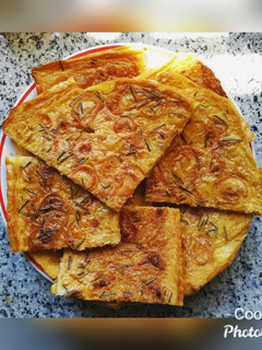 Foto di Cecina con scalogno