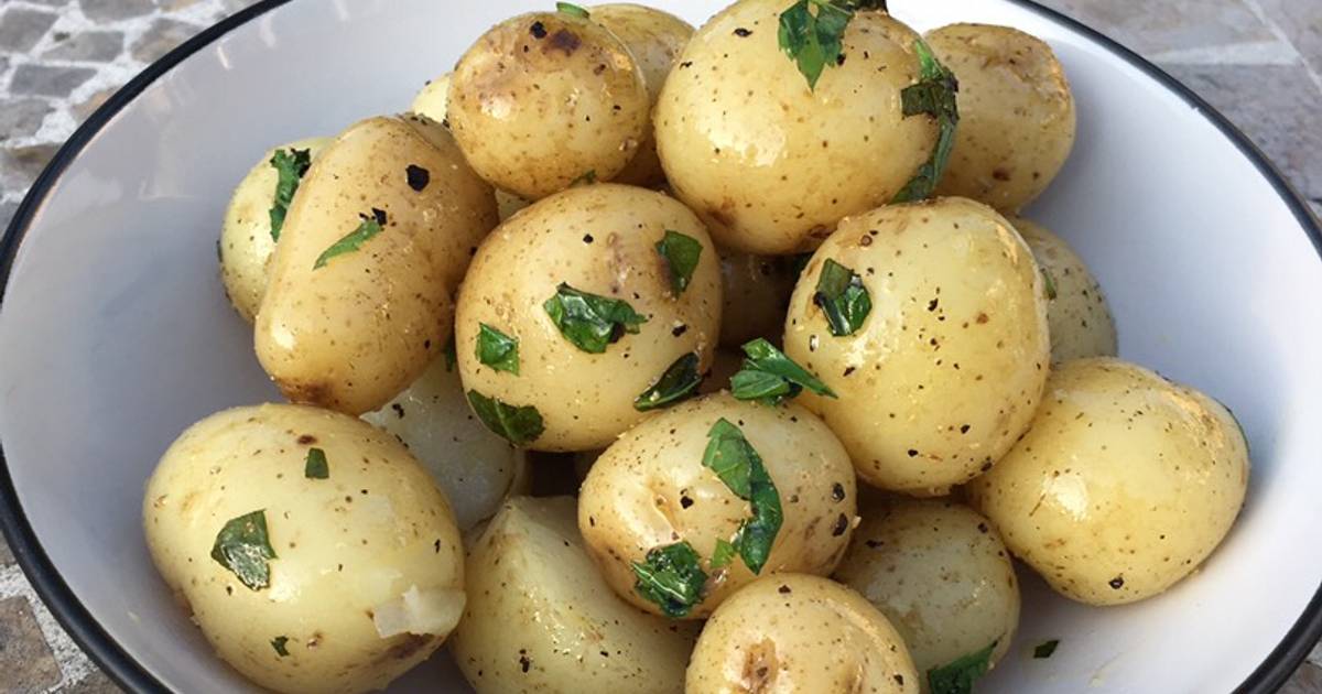 Minted New Potatoes Recipe by Sonia - Cookpad