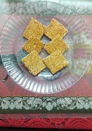 તલ સાંકળી (Til Sankli Recipe In Gujarati) રેસીપી મુખ્ય ફોટો