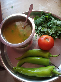 சத்தான முருங்கைக் கீரை சூப் (Murunkai keerai soup recipe in tamil) செய்முறை முக்கிய புகைப்படம்