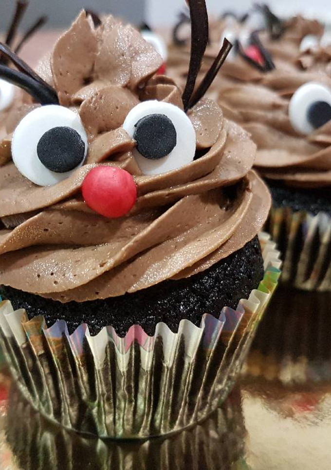 Una foto de Cupcakes Rudolph de cerveza negra, crema de queso y Nutella!!!