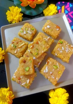 A picture of Burfi(coconut, besan).