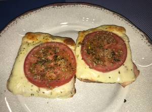 Pizza a la piedra en horno eléctrico Receta de Maria Paz Dominguez/  @pacitamama en instagram- Cookpad