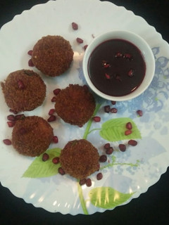 A picture of Beetroot Cutlets with Pomegranate sauce.