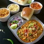 CHATPATA MISAL PAV (WITH MUNG BEAN SPROUTS)