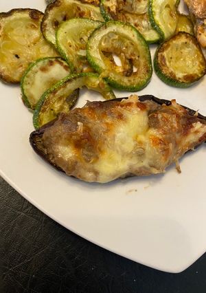Una foto de Berenjena rellenas muy fácil y rápido