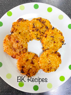 ஜவ்வரிசி வடை (Javvarisi vadai recipe in tamil) செய்முறை முக்கிய புகைப்படம்