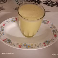 A picture of Pineapple flavor lassi.