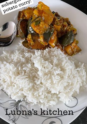 A picture of Aubergine and potato curry:(Aloo Baingan).