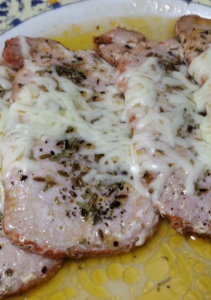 Una foto de Cinta de lomo especiada con queso