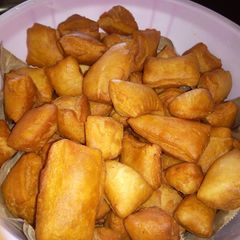 A picture of Mahamri.