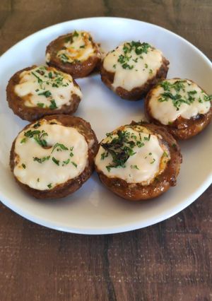A picture of Paneer Tandoori mushrooms.