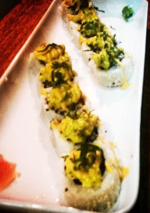 Una foto de Rolls de ceviche o ceviche rolls #sushi