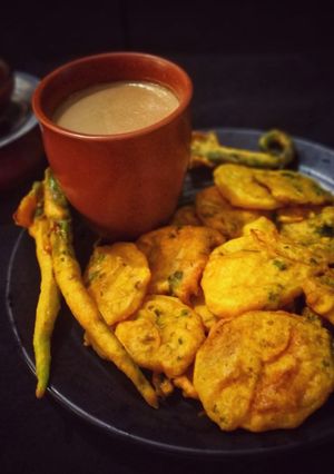 A picture of Aloo Bhajiya.