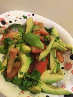صورة لوصفة سلطة الافوكادو🥑