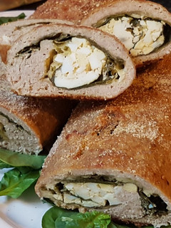 Spenótos göngyölt fasírt recept fotója
