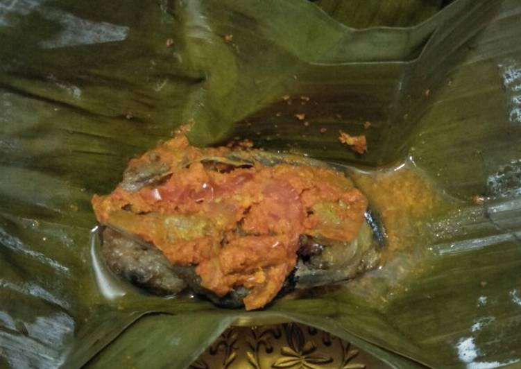 Bagaimana Membuat Bumbu Rujak Lele Pakek daun#, Menggugah Selera